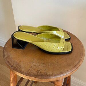 Rejina Pyo Yellow Mule Croc Sandals Sz 37 US 7